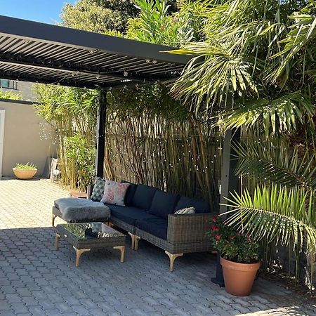 Апартаменты Julia'S Garden Куарте-де-Уэрва Экстерьер фото