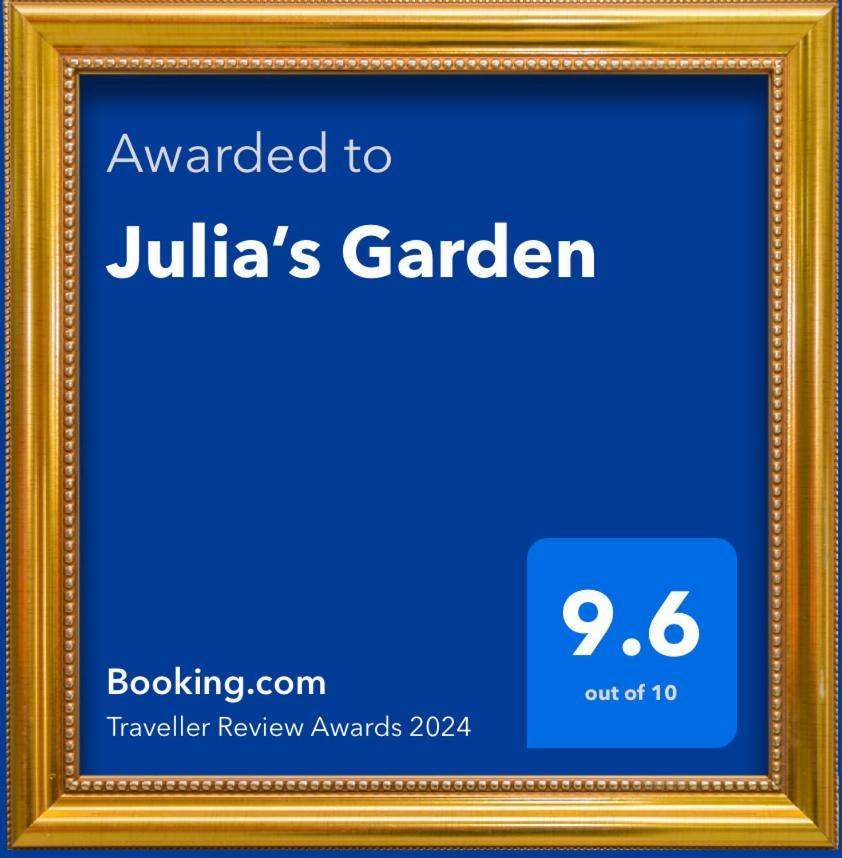 Апартаменты Julia'S Garden Куарте-де-Уэрва Экстерьер фото