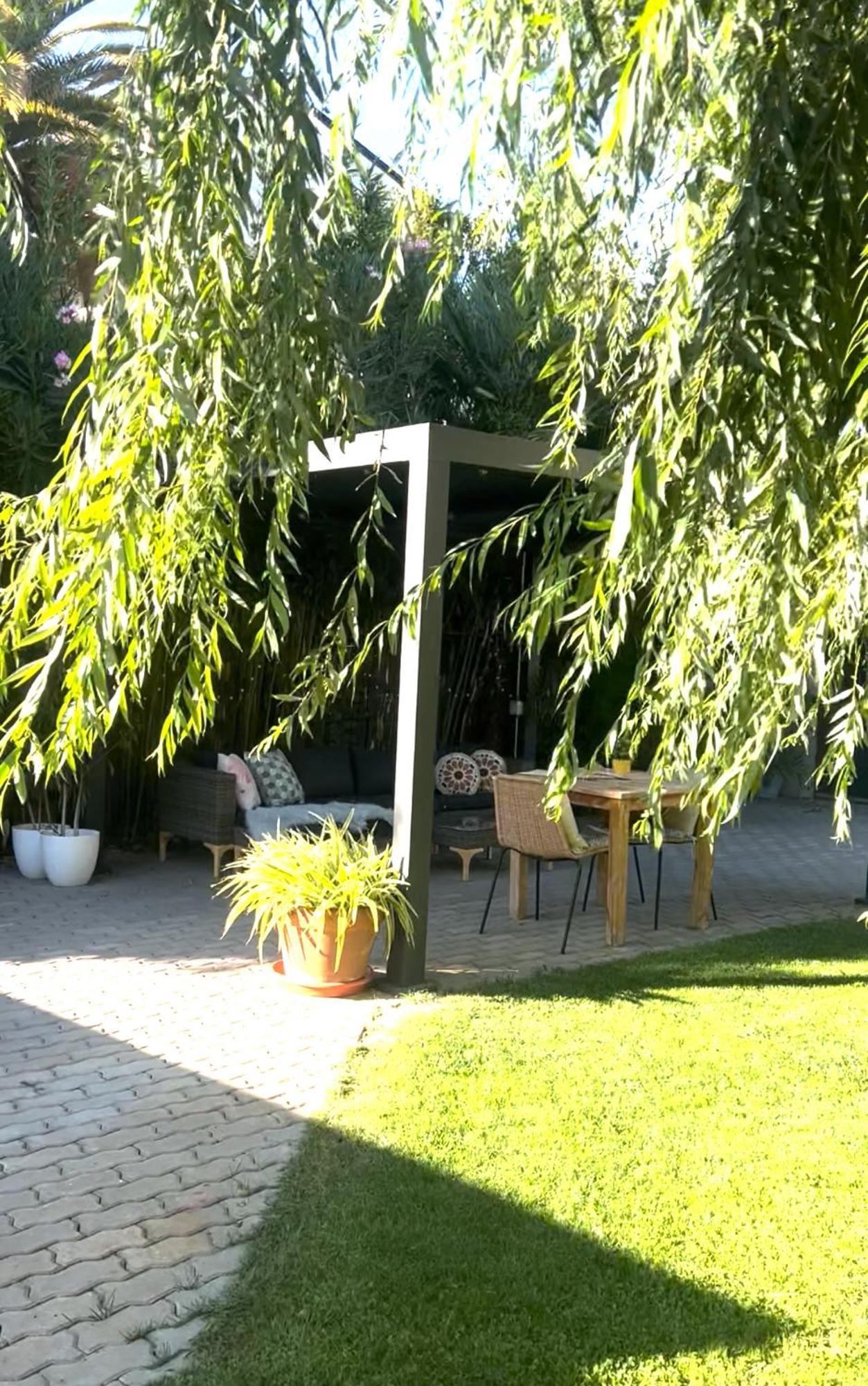 Апартаменты Julia'S Garden Куарте-де-Уэрва Экстерьер фото